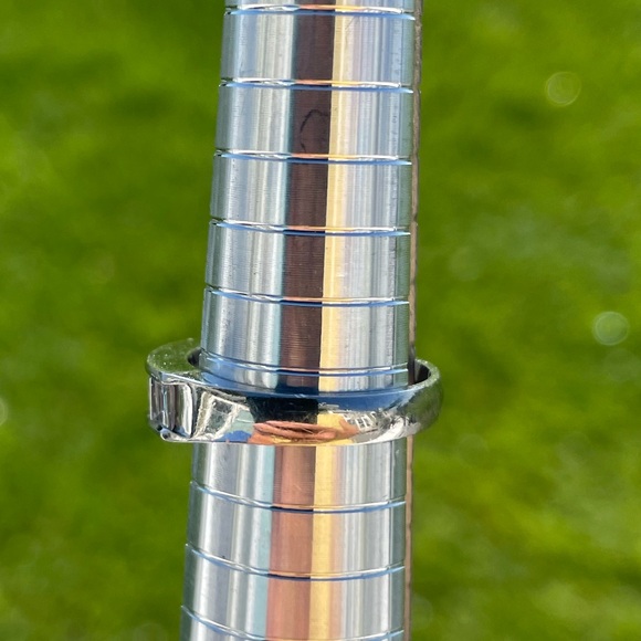 1.01 ctw Diamond Platinum Ring in Size 6.25+ Excellent Conditon - Picture 9 of 14